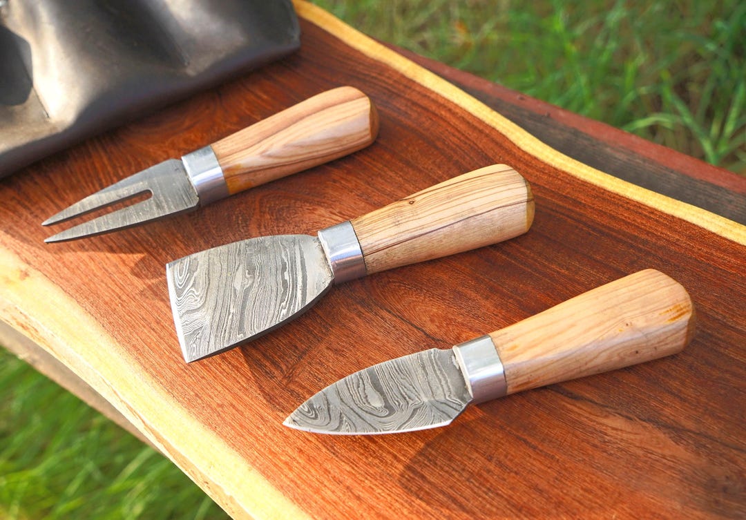 Damascus Cheese Knife Set - Olive Wood Handle and Leather Storage Case