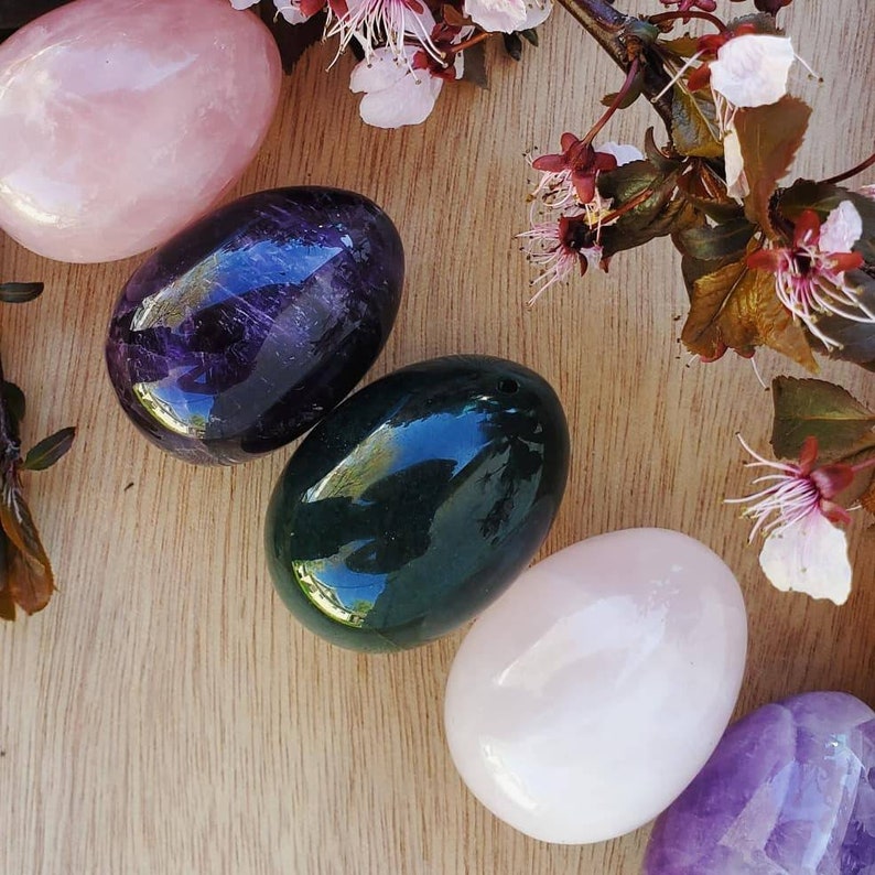 Certified Small Drilled Amethyst Yoni Egg w/ Refloxology Art image 3