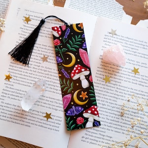 Woodland Magic Bookmark - Autumn Witchy Fall Book Mark - Mushrooms Crystals Flowers Moon Stars - Cozy Autumnal Witch Magical Cottagecore