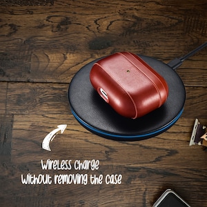 Personalizable Leather Airpod Case Airpods 1 2 3 Pro 1 2 Case with hook Custom Airpods Pro Case Keychain Airpod Cover Custom Monogram, suppurts wireless charging