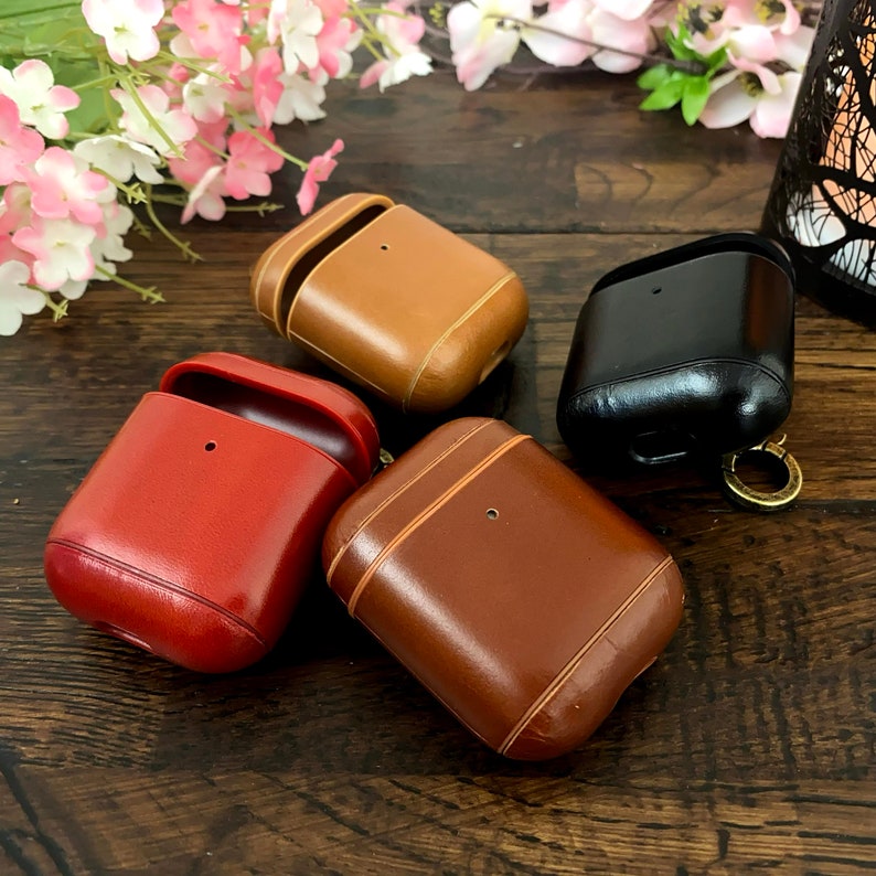 Personalizable Leather Airpod Case Airpods 1 2 3 Pro 1 2 Case with hook Custom Airpods Pro Case Keychain Airpod Cover Custom Monogram