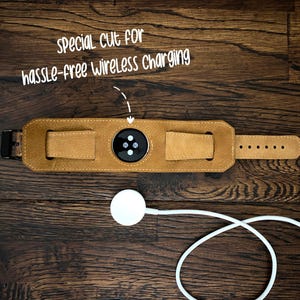 Leather Apple Watch Band 49-38mm Unisex Custom Handmade Apple Watch Band 46mm 45mm 44mm 42mm 41mm 40mm Watch Strap Gift Women Cuff Monogram