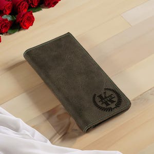 Chequera de cuero, chequera personalizada, regalo para él o ella, chequera grabada, regalo para papá o mamá, regalos de Navidad para mujer.