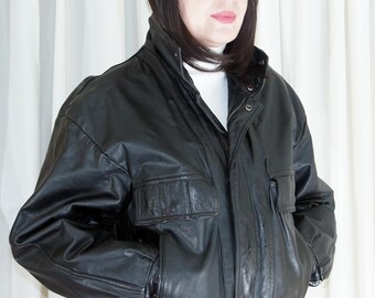 Men's black real Leather Jacket bomber ,Vintage ,size 38