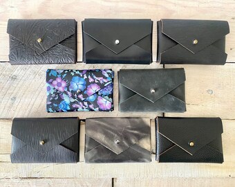 Cartera de cuero, tarjetero o tarjetero de visita - Negro • Texturizado • Gris