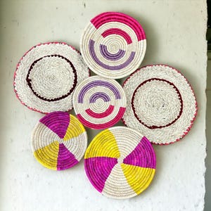 Natural Sabai Grass Handwoven Baskets , Wall Art Decor for Living Room , African Baskets , Bohemian Wall Baskets , Fruit Baskets, Set of 6pc