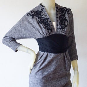 1950s Tweed Wiggle Dress Neusteter&#39;s Denver Corset Design Pencil Skirt Business Suit Black and White Dolman Sleeve Embroidered Bodice Size 2