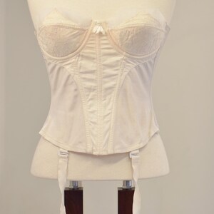 Vintage 1950s Corset Bustier Strapless Bra Garter Clips Boned Cincher Pinup Girl 34B Small Cream Nylon Lingerie Demi Cup Garter Straps