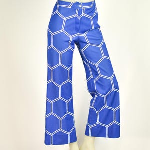 1970s Kick Flare Bell Bottoms Polyester Royal Blue Hexagonal Geometric Pattern High Waist Stretchy Pants Groovy Disco Retro Flares Waist 26"