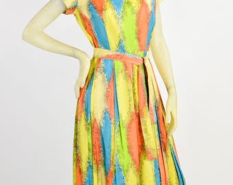 Vintage 1950s Mid Century Shirtwaist Dress Abstract Art Atomic Print Colorful Full Skirt Belted Day Dress Midi Short Sleeve Yellow Medium