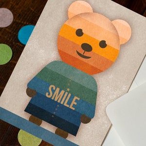 Postkarte ›Bär‹, Smile, Streifen, Lächeln, Teddybär, Kind, Geburtstag, Liebe, Freundschaft, Held