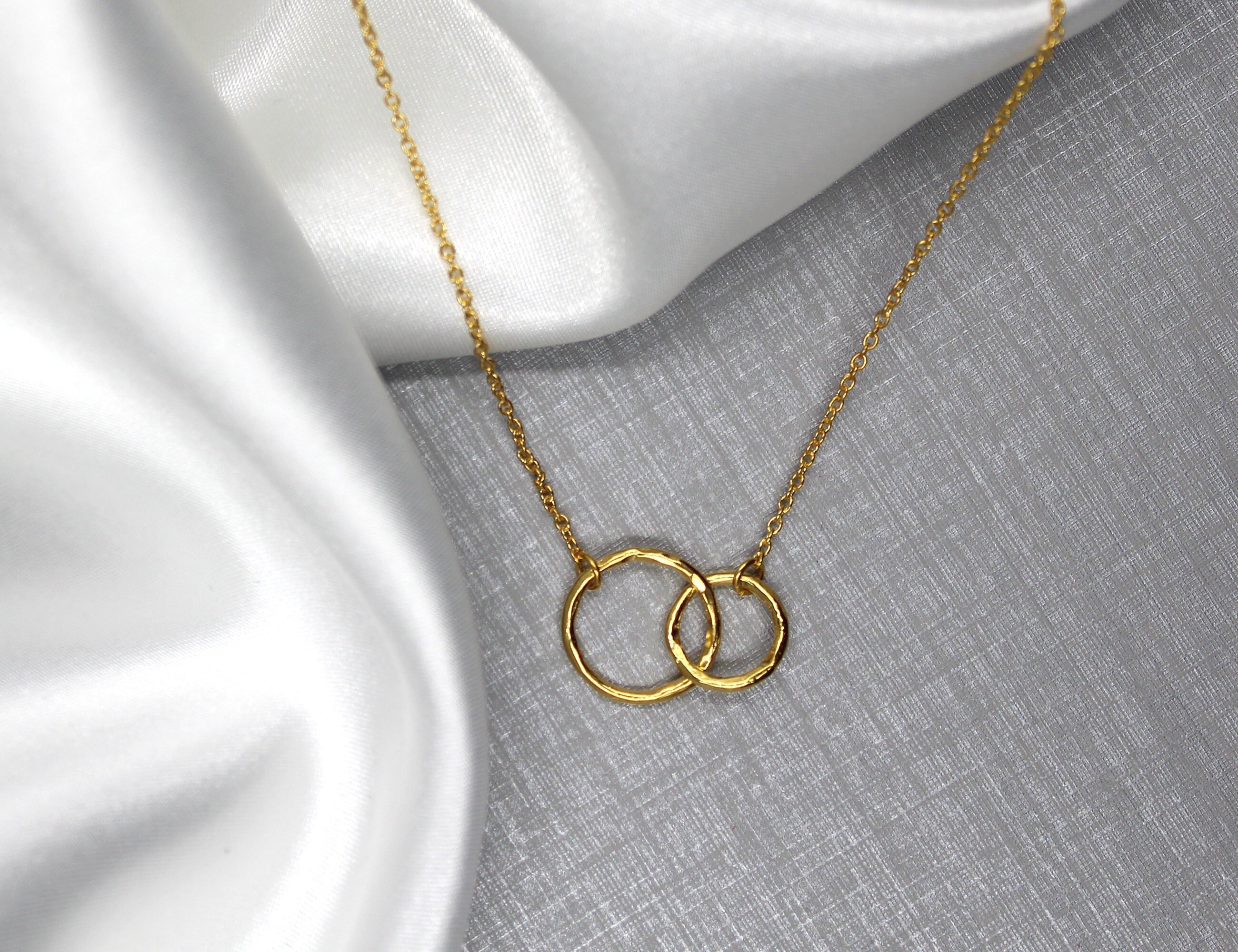 Interlocking Circles Necklace 14ct Gold Filled Double Circle Etsy