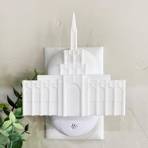 Vägglampa för tempel i Toronto, Ontario - Anslutningsbar - LED - LDS
