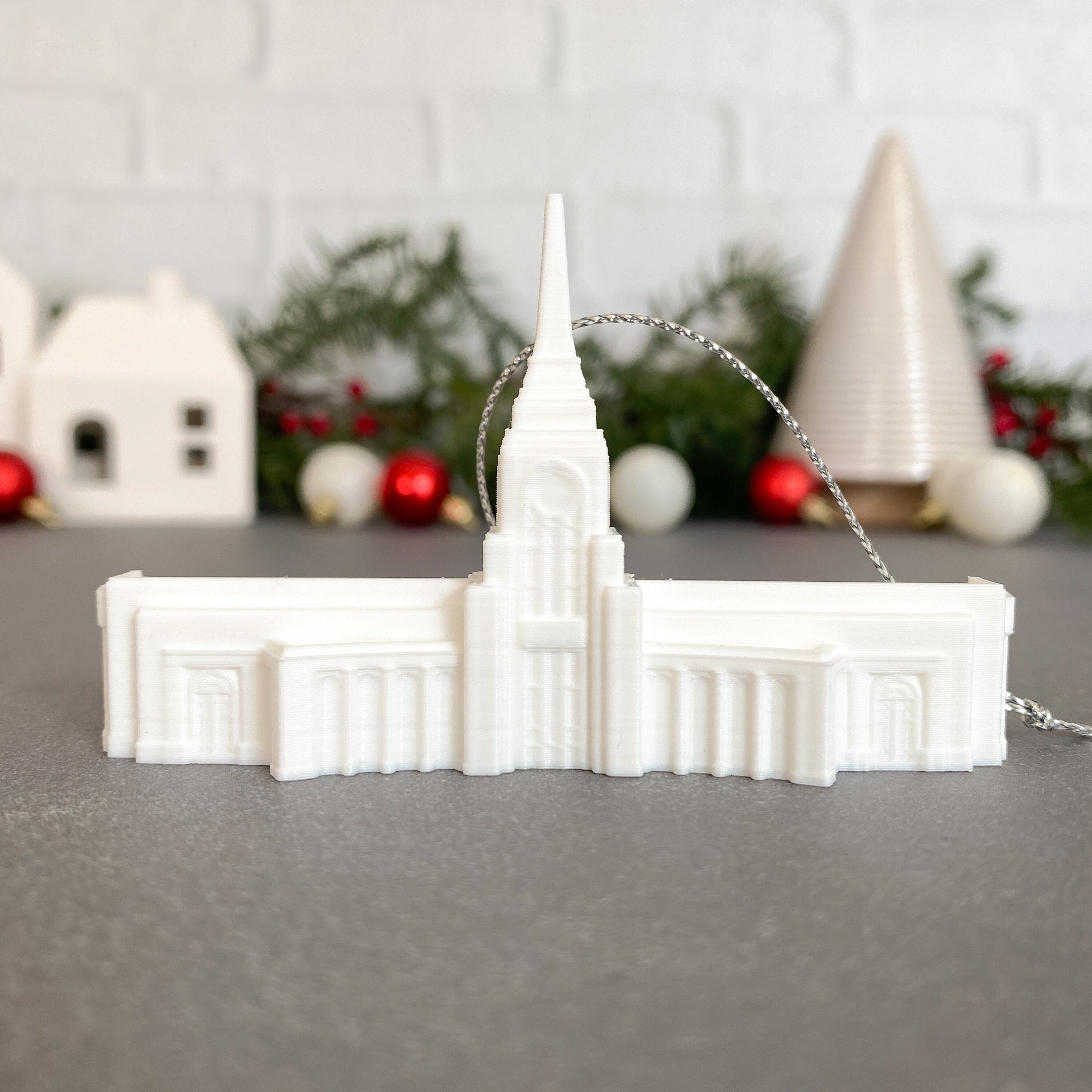 フロリダ州フォートローダーデール寺院のクリスマスツリーの