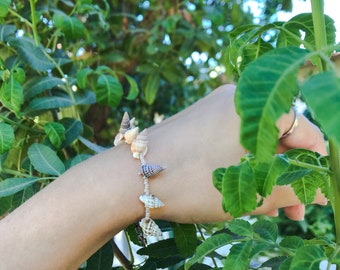 Bracelet en perles réglable coquillage en spirale