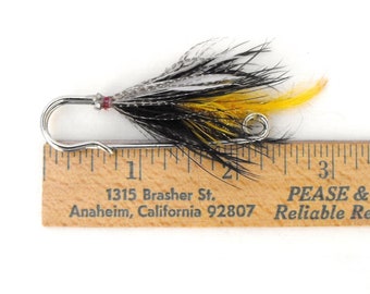 Fishing fly brooch: Lapel boutonniere hat pin, beige, black and yellow feathers, sportsman gift