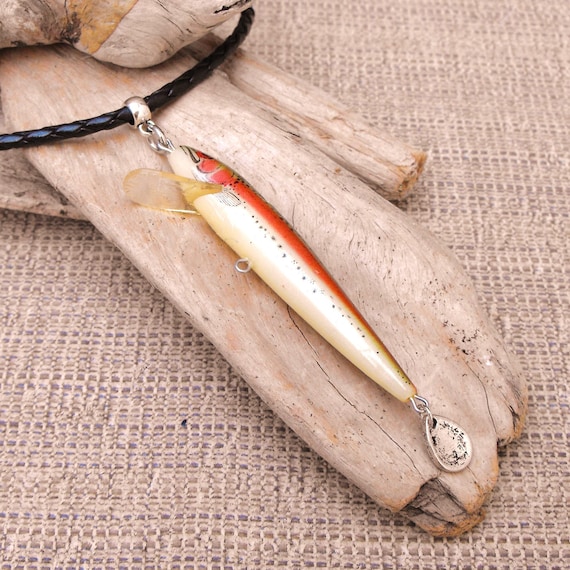 Fishing Lure Necklace, Vintage Fingerling Lure on Braided Leather Cord,  Gift for Fishing Woman, Fisherman Pendant Jewelry -  Canada