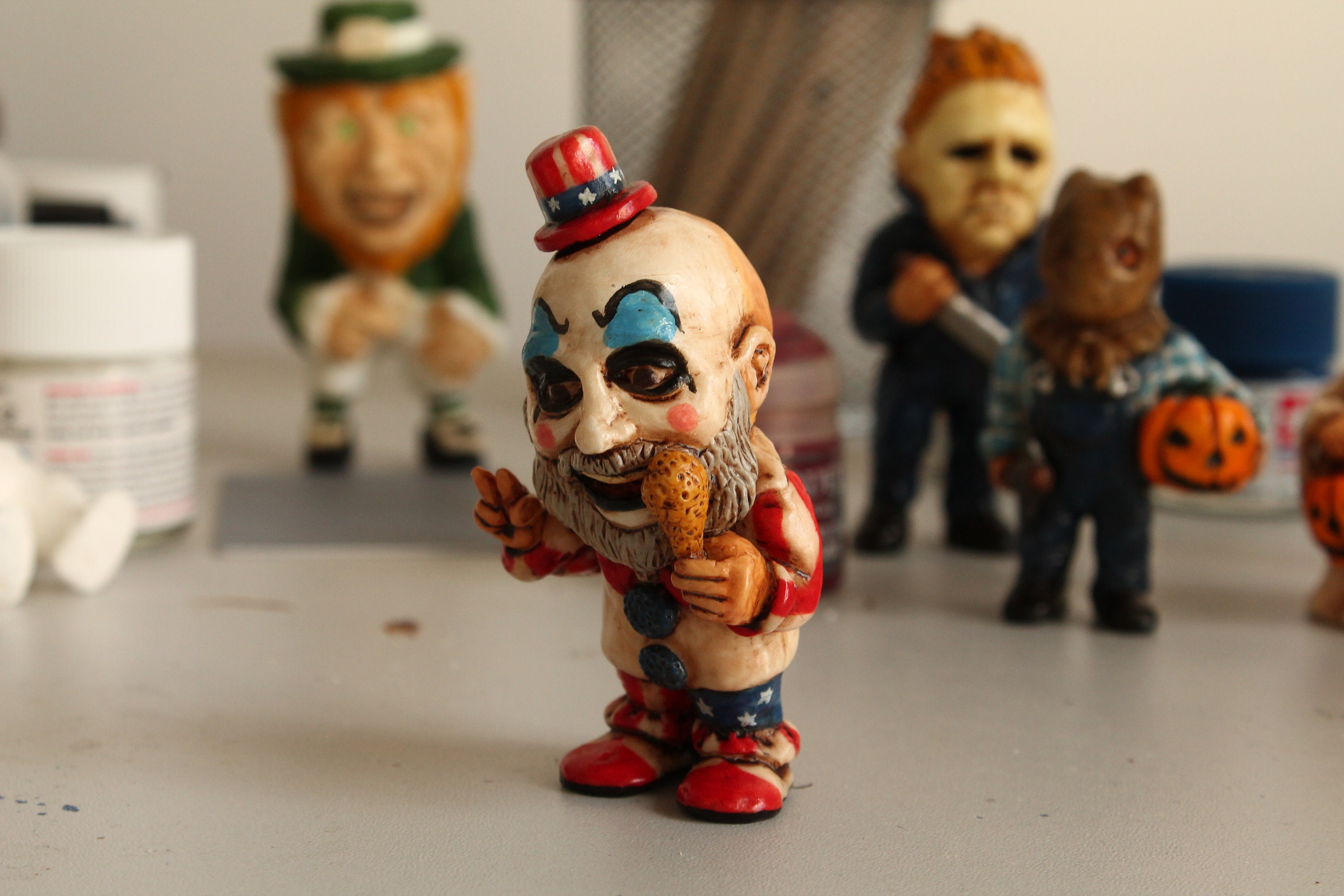 SF・ファンタジー・ホラー House of 1000 Corpses Clown Figure Amazon.com: Trick Or Treat Studios House of 1000 Corpses