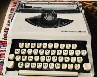 Vintage 1970s Personal Touch Portable Typewriter