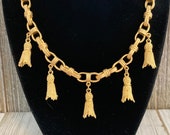 Stunning ANNE KLEIN Vintage 1990 39 s Rare Matte Gold Etruscan Dangling Tassel Classic Statement Collar Necklace