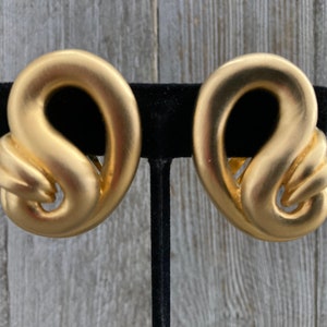 Fabulous New Old Stock Vintage 1980&#39;s Matte Gold Modern Statement Clip Earrings