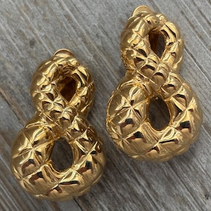 LES BERNARD Signed 1980's Large Gold Modern Designer Clip Earrings