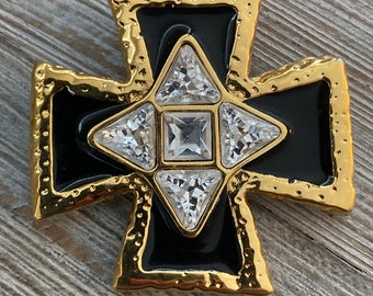 ST. JOHN Signed Vintage 1980's-90's Gold And Black Maltese Cross Classic Statement Brooch With Rhinestones