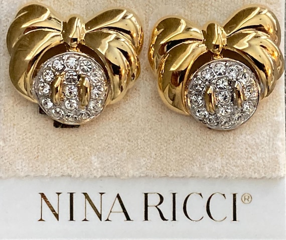 美しいNINA RICCI 1990年代の新古品、ラインストーン付きクラシックな
