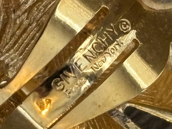 GIVENCHY Signed 1990's Massive Gold Modernist Gol… - image 9