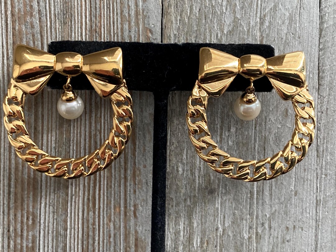 Boucles D'Oreilles Clips Vintage Nina Ricci - Doré Avec Fausse Perle Et Nœud, Occasion Très Bon État