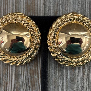 Fabelhafte Vintage 1990 Massive Runde Gold Moderne Statement Ohrclips