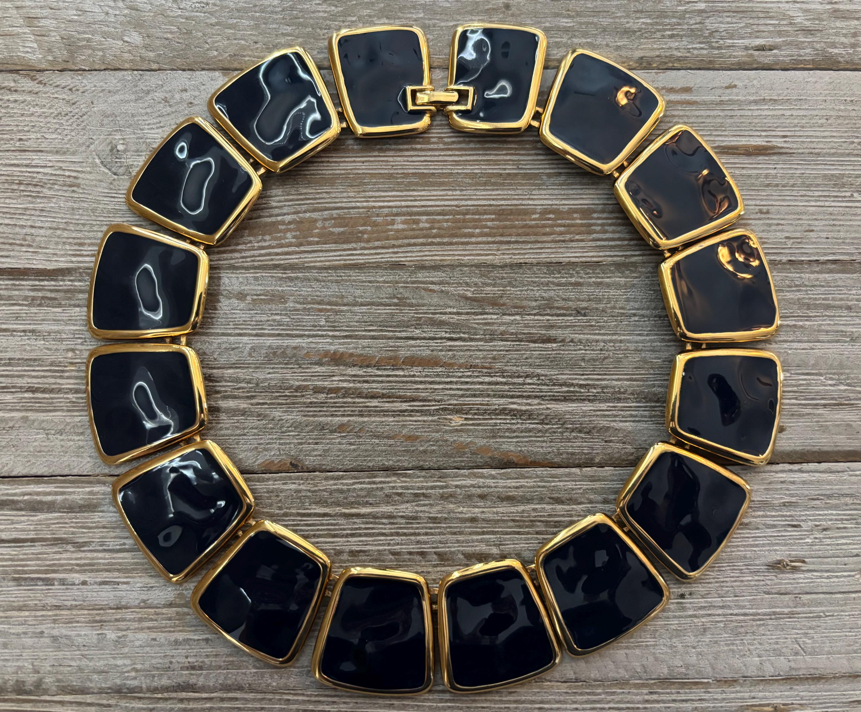 Collier Plastron Imposant - Or, Nacre, Cloisonné - Bijou Vintage Fantaisie - Occasion