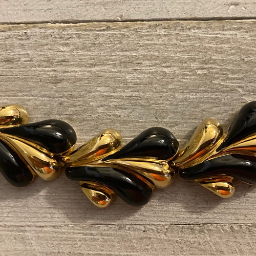 ST. JOHN Signed Vintage 1990's shops Gold & Black Enamel Classic Modern Couture Statement Collar necklace