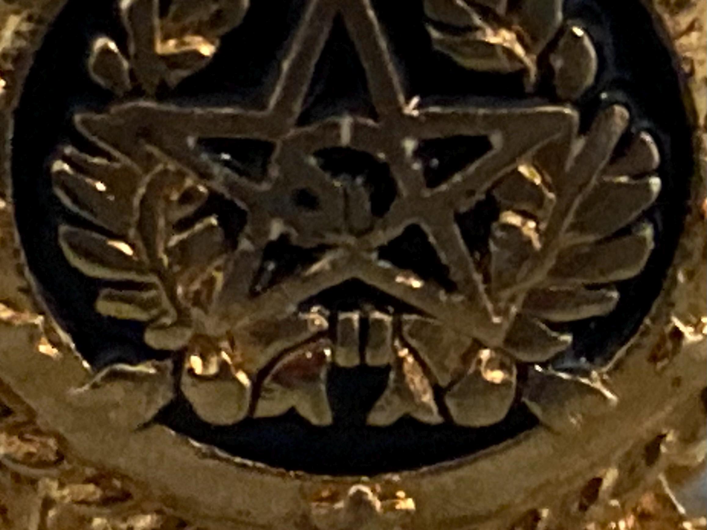 A St. John’s gold belt in great condition Stunning ST. JOHN Vintage 1980 main image 4