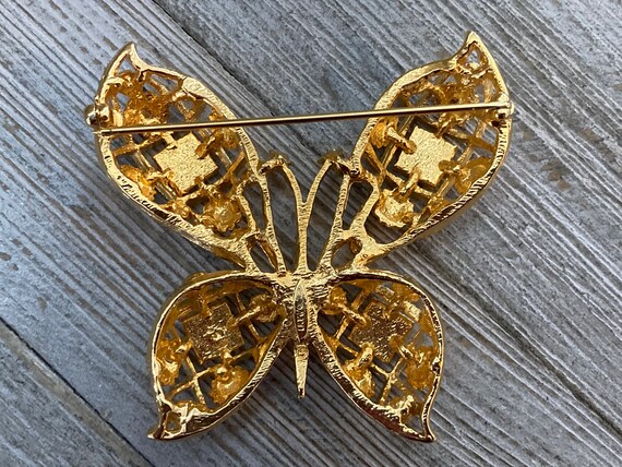 AVON Vintage 1980's Gold Butterfly Classic Brooch… - image 4