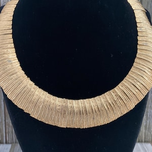 Fabulous Vintage 1980&#39;s-90&#39;s Heavy Gold Modern Cleopatra Look Statement Collar Necklace