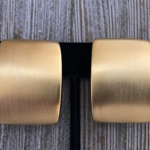 VO/LES BERNARD Signed Vintage 1980's New Old Stock Modern Gold Statement Clip Earrings