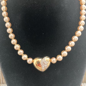 Stunning NINA RICCI Signed New Old Stock 1990&#39;s Pearl Necklace With Gold Heart Statement Collar Necklace