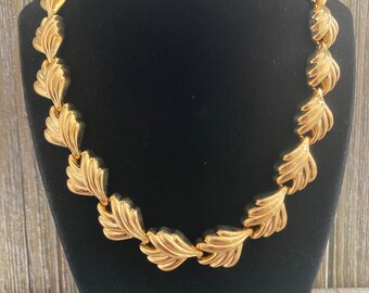 TRIFARI Vintage 1990's New Old Stock Gold Leaf Shaped Statement Collar Necklace