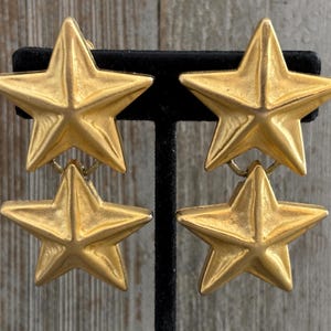 Stunning Vintage 1980's-90's Modern Gold Star Shaped Dangle Runway Clip Earrings