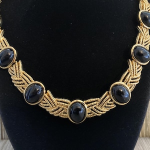 NWT TRIFARI Signed Vintage 1990&#39;s Gold With Black Cabochons Modern Classic Collar Necklace