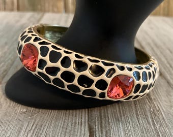 Gorgeous KJL/Kenneth Jay Lane Signed Vintage 1990&#39;s Black And White Hinged Bangle Bracelet With Pink Rhinestones