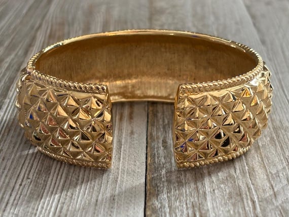 KJL/Kenneth Jay Lane 1990's Signed Modern Gold Hi… - image 3