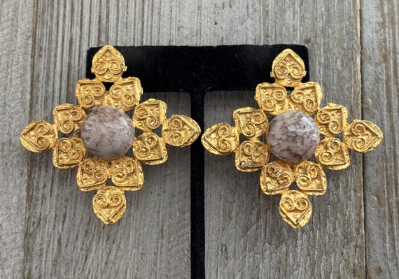 Gorgeous BIJOUX TERNER Vintage 1990's New Old Stock Large Gold Etruscan Pierced Earrings With Cabochon