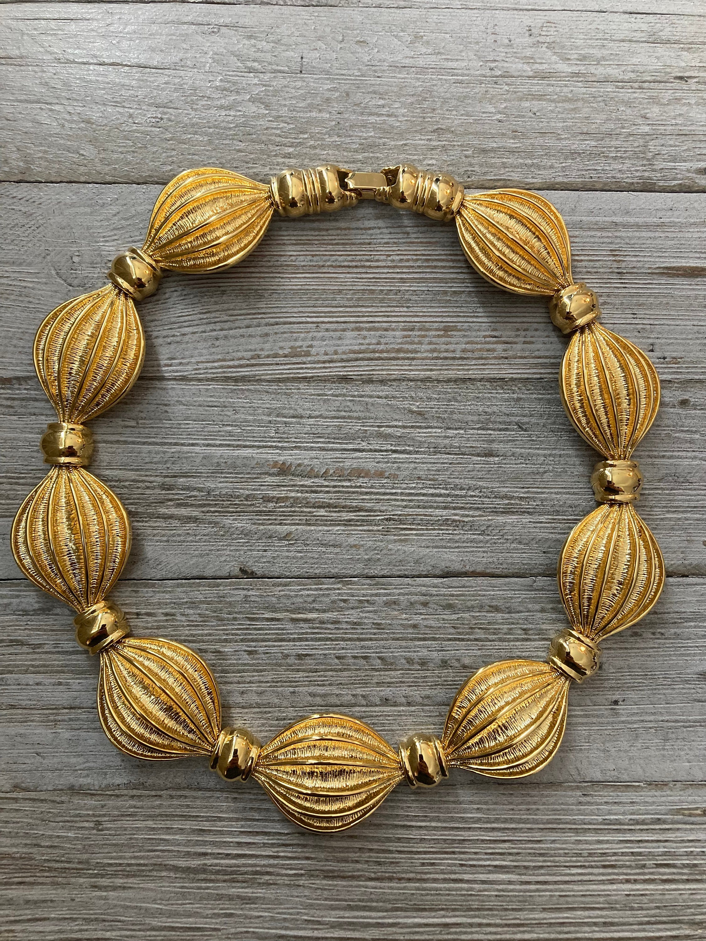 Stunning IVANA Signed Vintage 1990's Chunky Gold Modern Statement Collar Necklace
