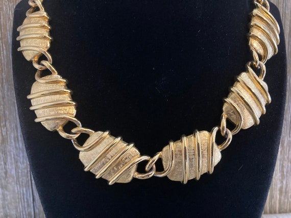 ANNE KLEIN Signed Vintage 1990's Chunky Gold Mode… - image 2