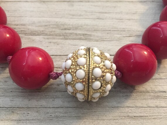 Vintage Red Lucite Statement Necklace With White Beaded Closure