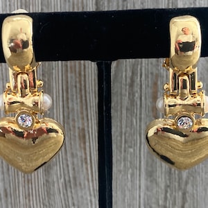 Vintage 1990&#39;s Gold Classic Heart Shaped Dangle Clip Earrings With Faux Pearls And Rhionestones