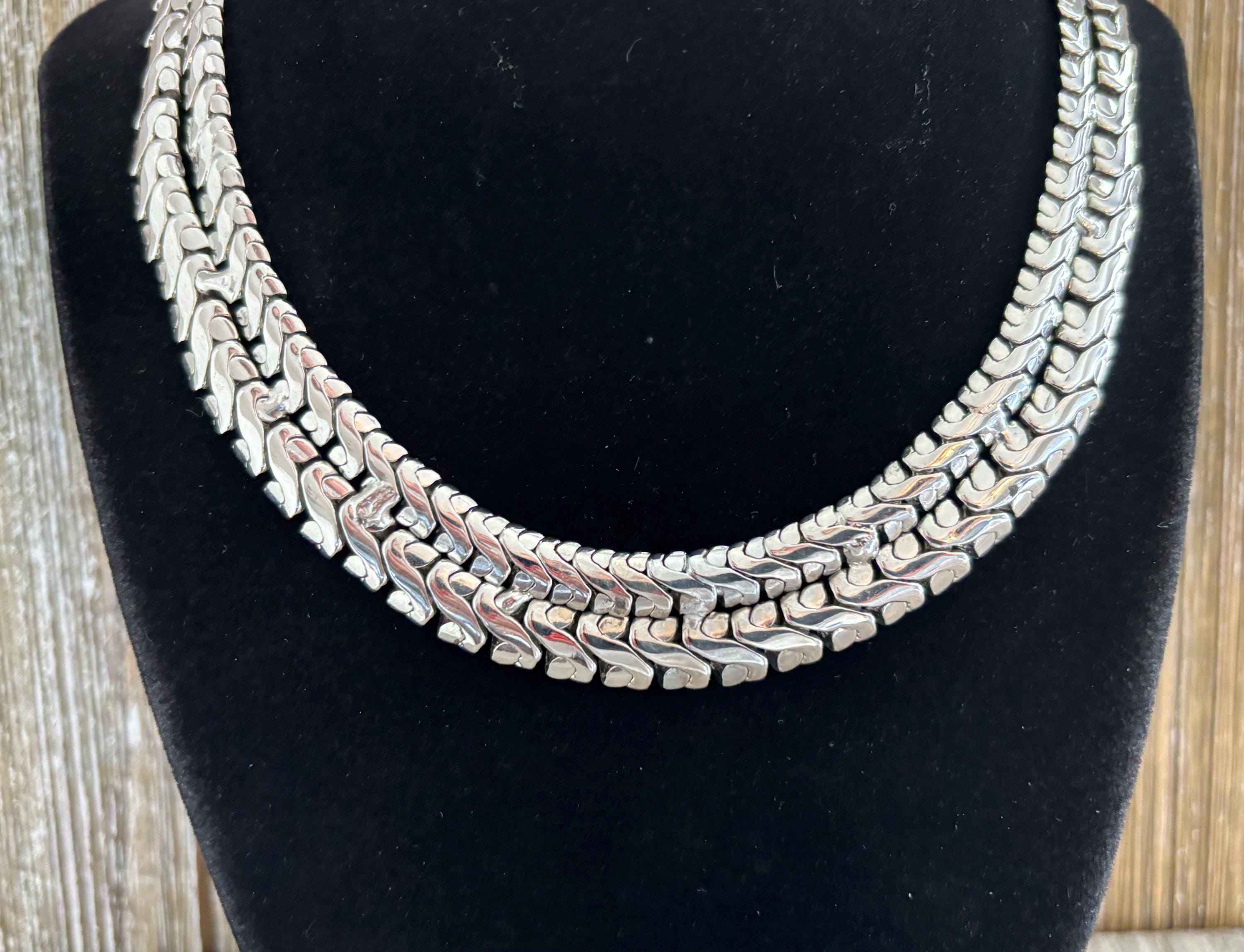 Collier Plastron Vintage Argenté - Pièces Brillantes - Bijou Ancien Années 60/70