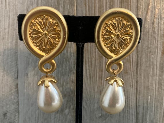 Boucles D'oreilles Clips Vintage Défilé Couture - Noir Et Or - Occasion Excellent état